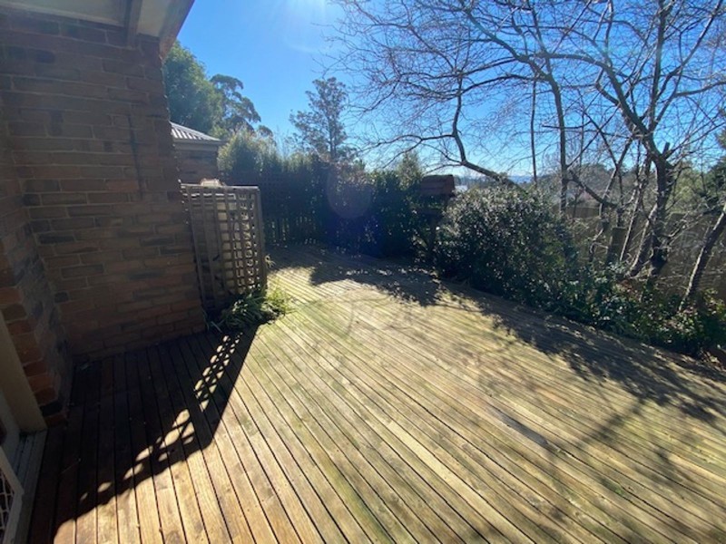 2/27-31 Kings Road, Emerald VIC 3782