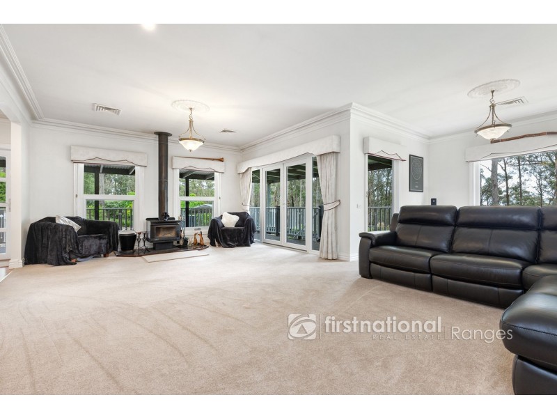 2 Azalea Crescent, Emerald VIC 3782