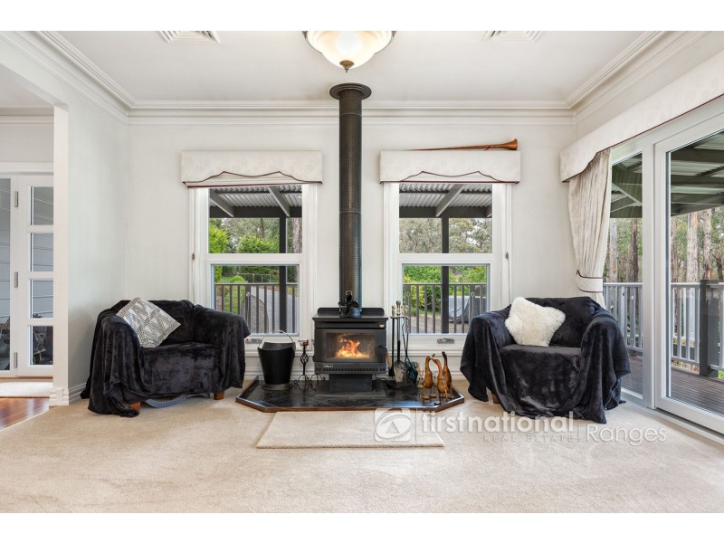 2 Azalea Crescent, Emerald VIC 3782