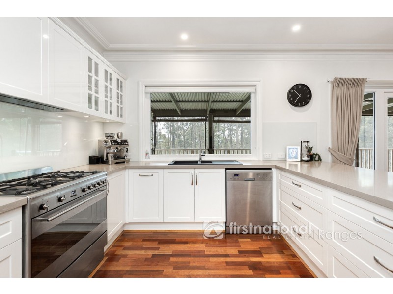 2 Azalea Crescent, Emerald VIC 3782