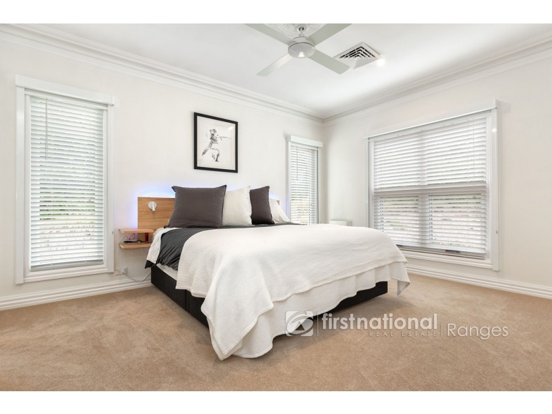 2 Azalea Crescent, Emerald VIC 3782