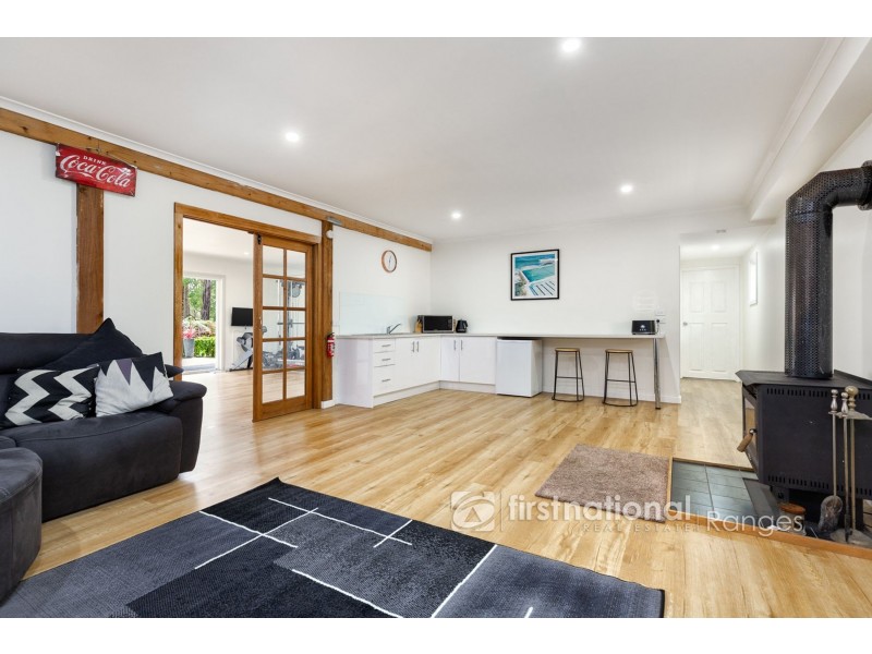 2 Azalea Crescent, Emerald VIC 3782