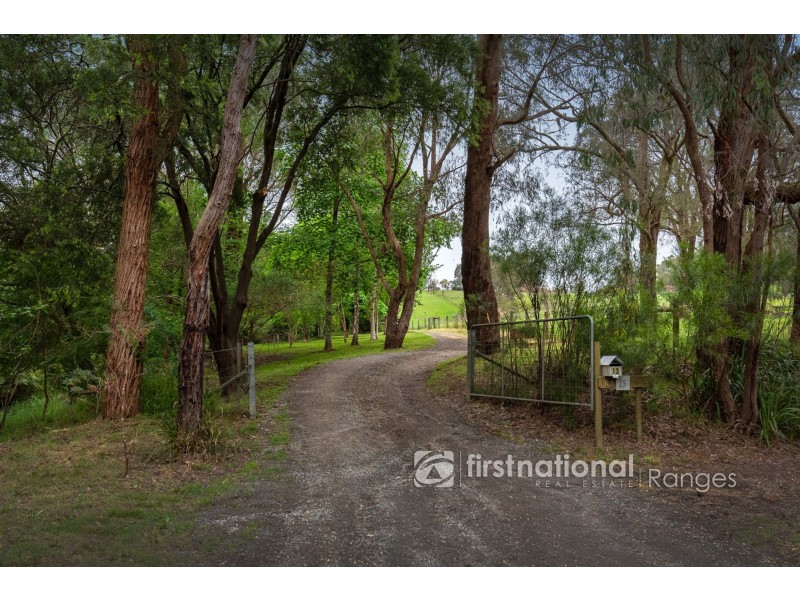 13 Mulhalls Road, Macclesfield VIC 3782