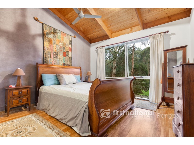 43 Mountain Road, Cockatoo VIC 3781