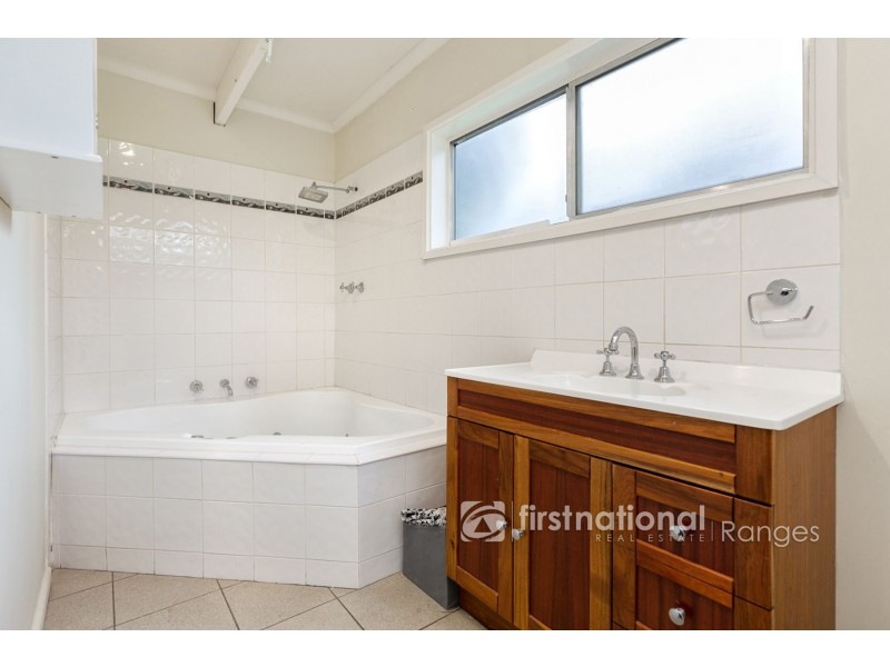 7 Lisheen Road, Cockatoo VIC 3781