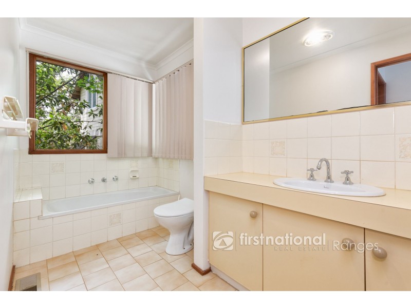 39 Olinda Crescent, Olinda VIC 3788