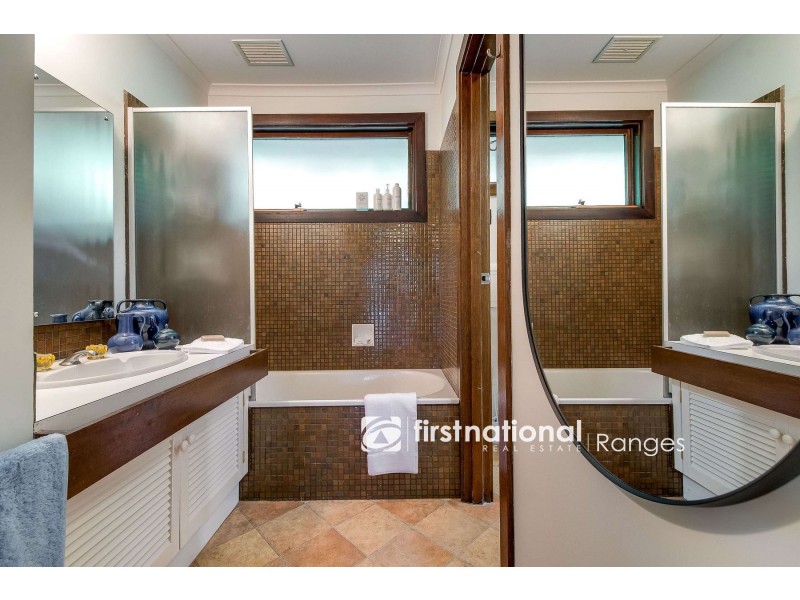 1 Sandells Road, Tecoma VIC 3160