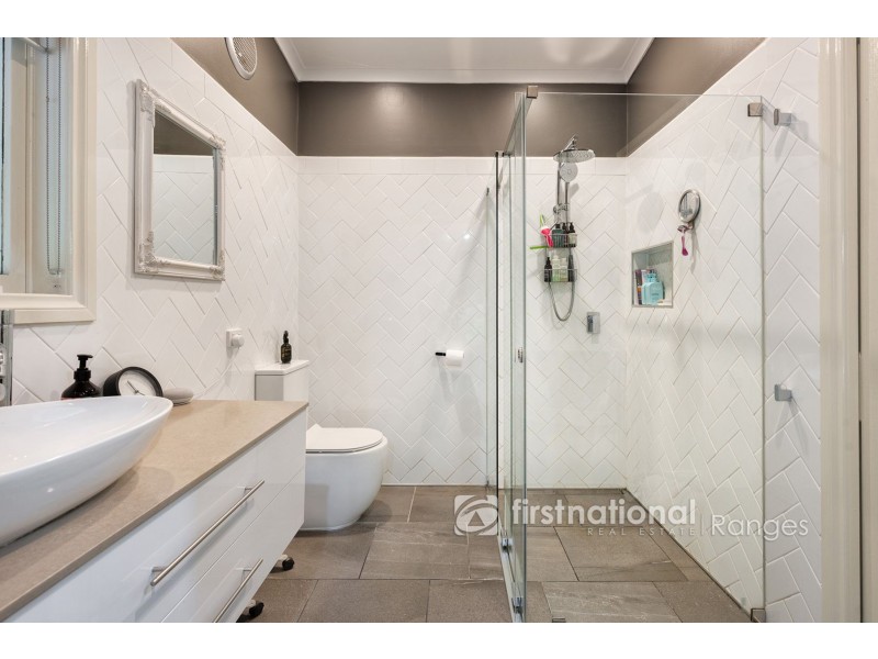 153 Rainy Hill Road, Cockatoo VIC 3781