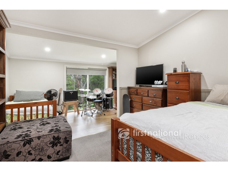 153 Rainy Hill Road, Cockatoo VIC 3781