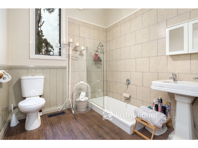 153 Rainy Hill Road, Cockatoo VIC 3781