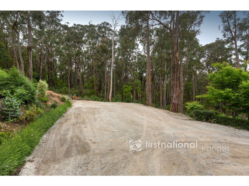 153 Rainy Hill Road, Cockatoo VIC 3781