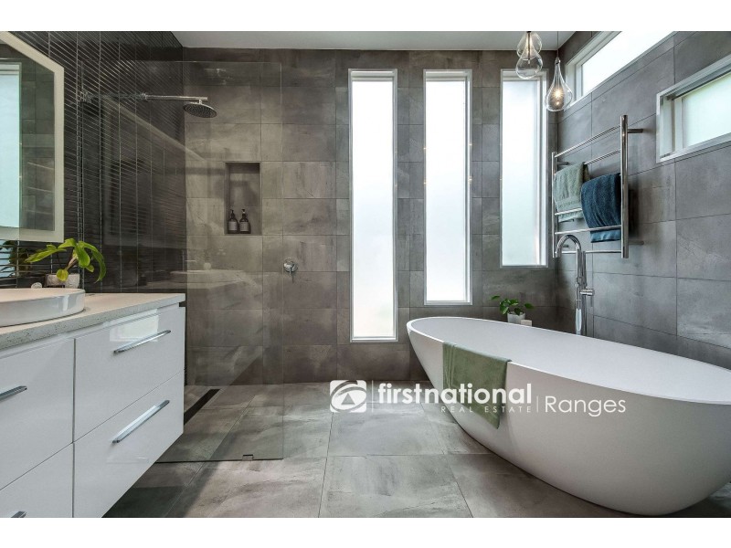 5 Carramar Crescent, Belgrave VIC 3160