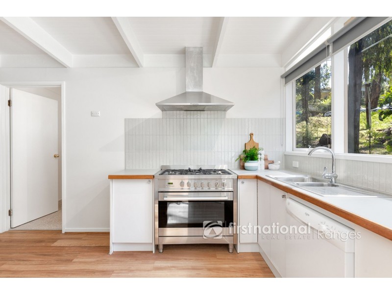 6 Symons Road, Avonsleigh VIC 3782