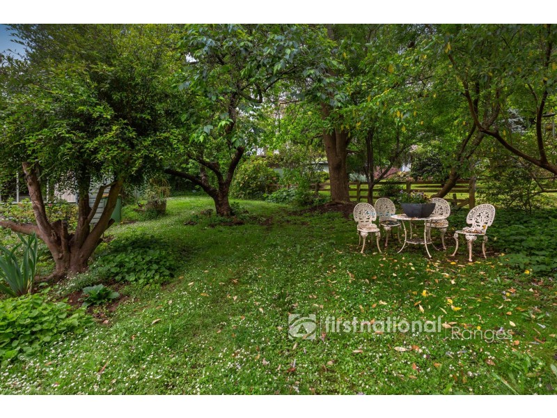 74 Beaconsfield-Emerald Road, Emerald VIC 3782