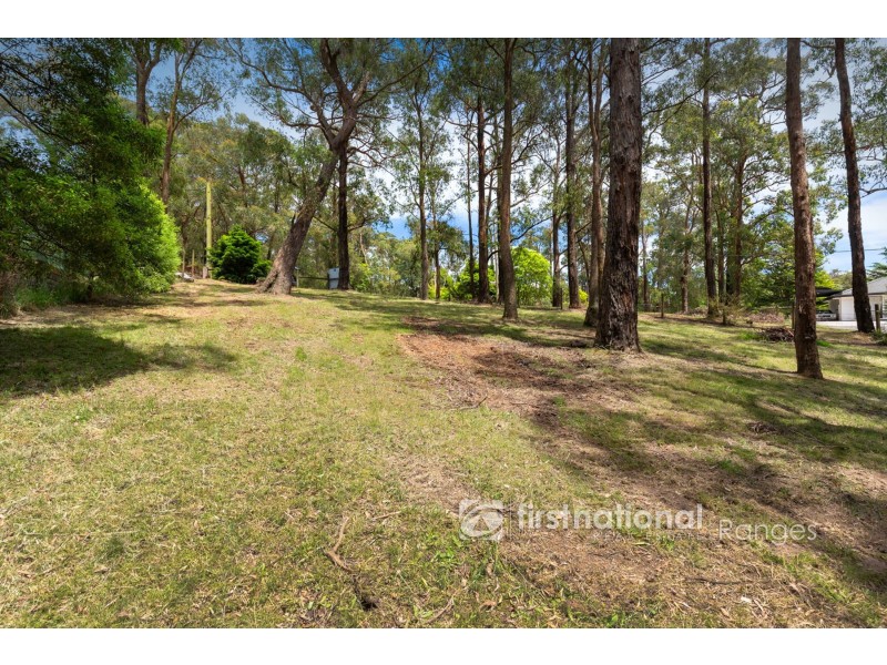 1 Salisbury Avenue, Cockatoo VIC 3781