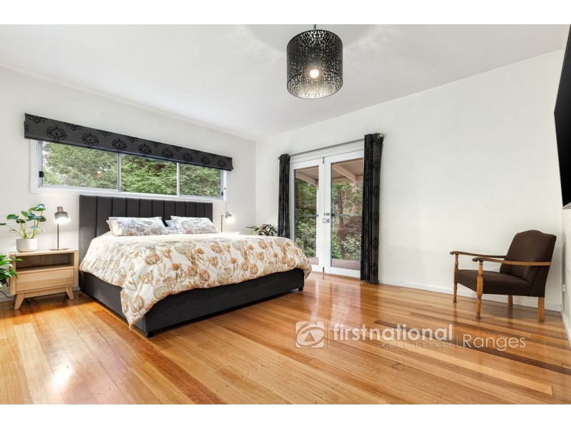 18 View Hill Road, Cockatoo VIC 3781