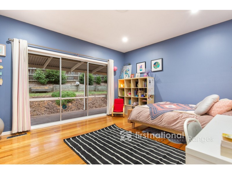 18 View Hill Road, Cockatoo VIC 3781