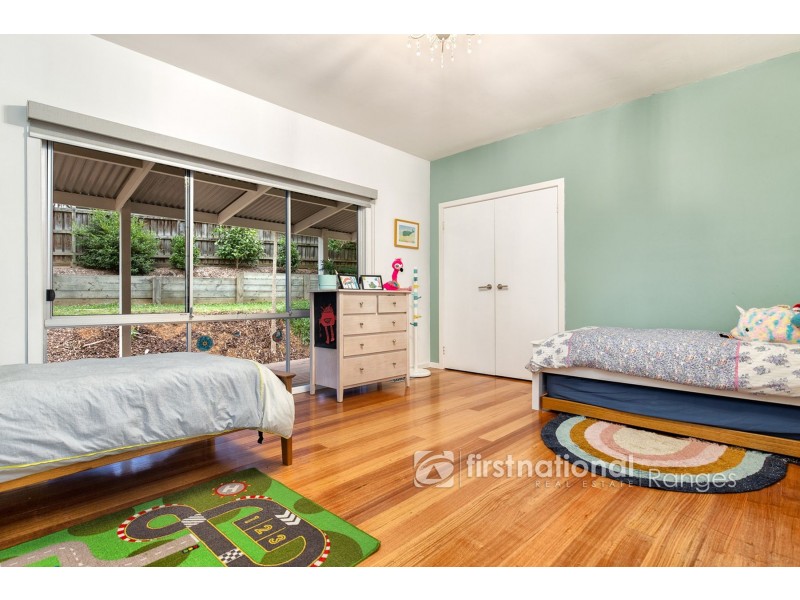 18 View Hill Road, Cockatoo VIC 3781