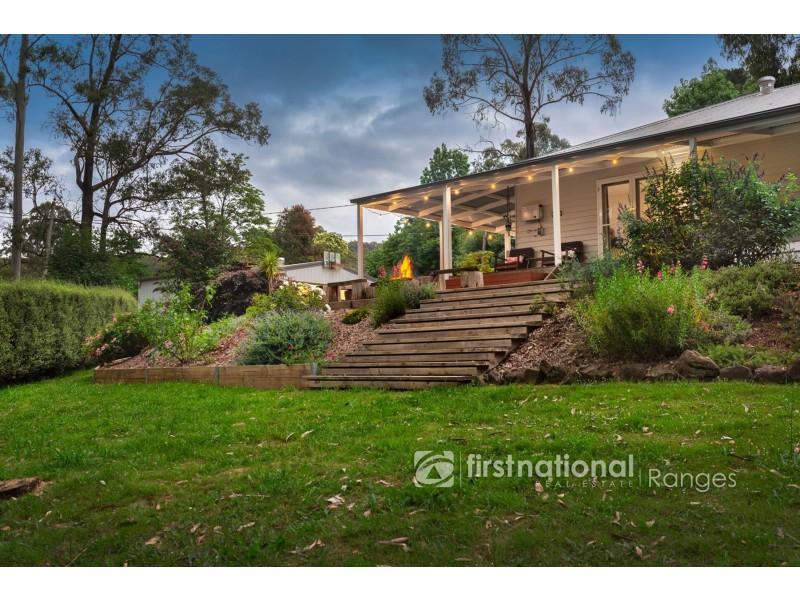 18 View Hill Road, Cockatoo VIC 3781