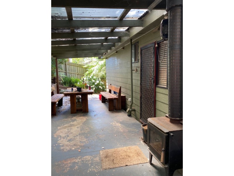 13 Naughton Street, Cockatoo VIC 3781