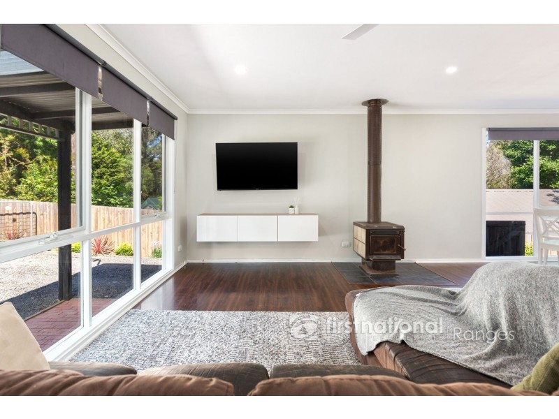 14 Joffre Parade, Cockatoo VIC 3781