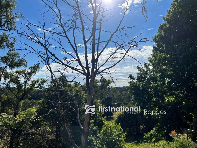 72 Moores Road, Monbulk VIC 3793