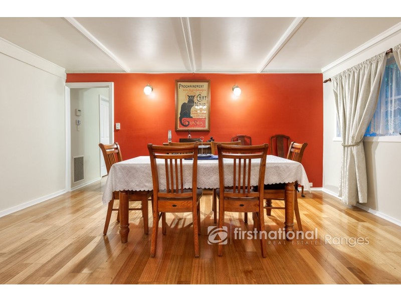 1 Brisbanes Road, Cockatoo VIC 3781