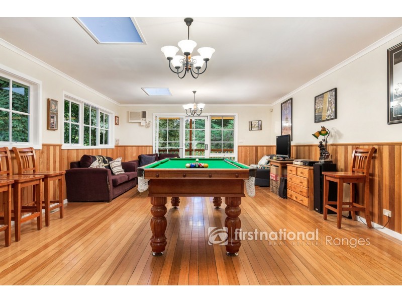 1 Brisbanes Road, Cockatoo VIC 3781