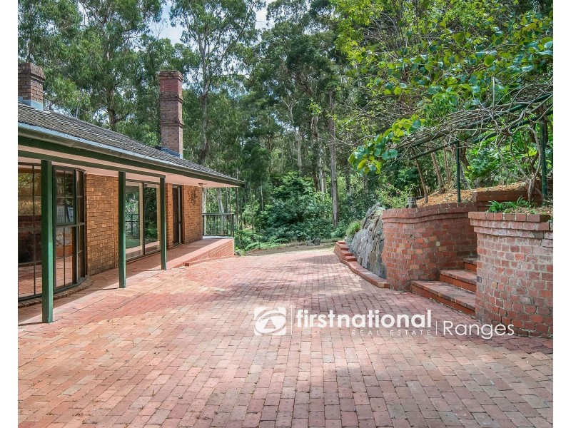 1 Batesleigh Road, Selby VIC 3159