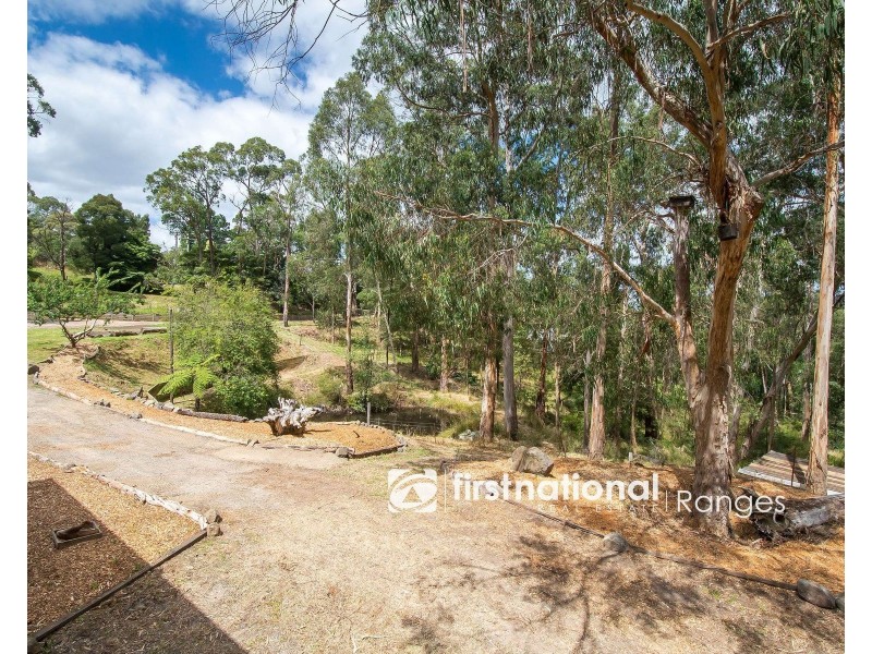 1 Batesleigh Road, Selby VIC 3159