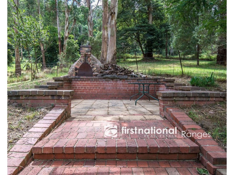 1 Batesleigh Road, Selby VIC 3159