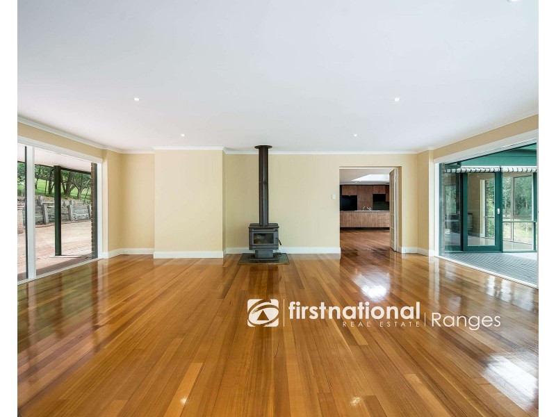 1 Batesleigh Road, Selby VIC 3159