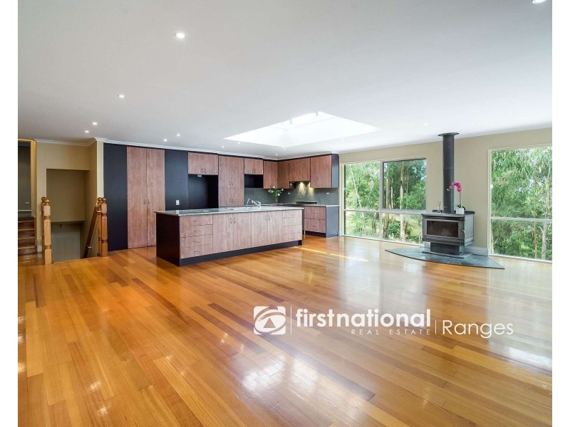 1 Batesleigh Road, Selby VIC 3159