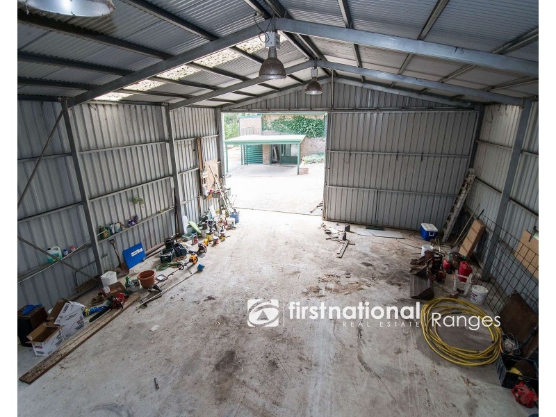 1 Batesleigh Road, Selby VIC 3159