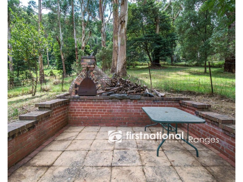 1 Batesleigh Road, Selby VIC 3159