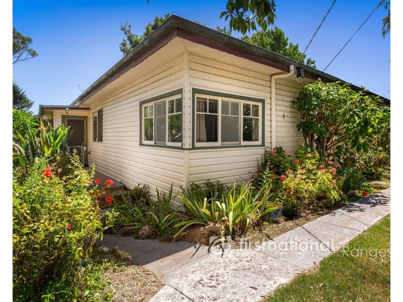 19 Macclesfield Road, Emerald VIC 3782