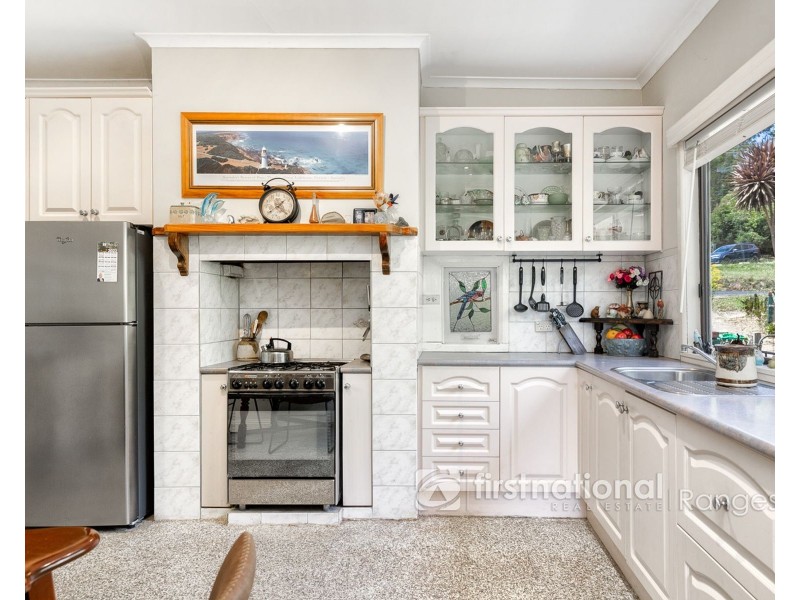 19 Macclesfield Road, Emerald VIC 3782