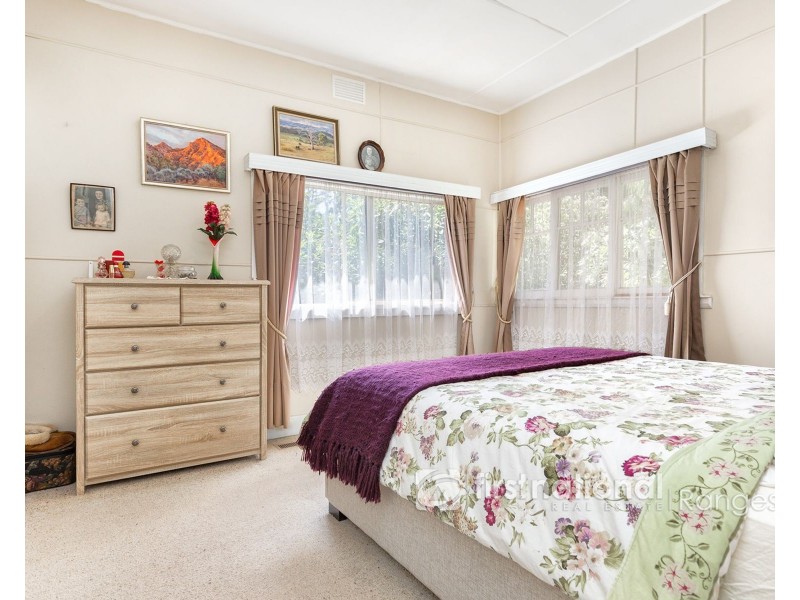 19 Macclesfield Road, Emerald VIC 3782