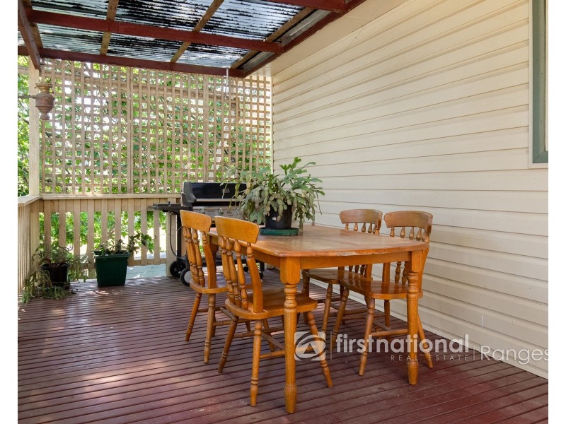 19 Macclesfield Road, Emerald VIC 3782