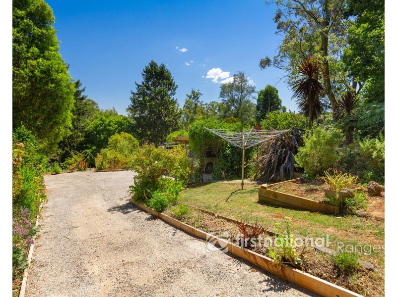 19 Macclesfield Road, Emerald VIC 3782