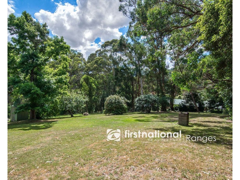 4 Waimea Grove, Selby VIC 3159
