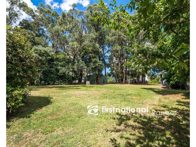 4 Waimea Grove, Selby VIC 3159