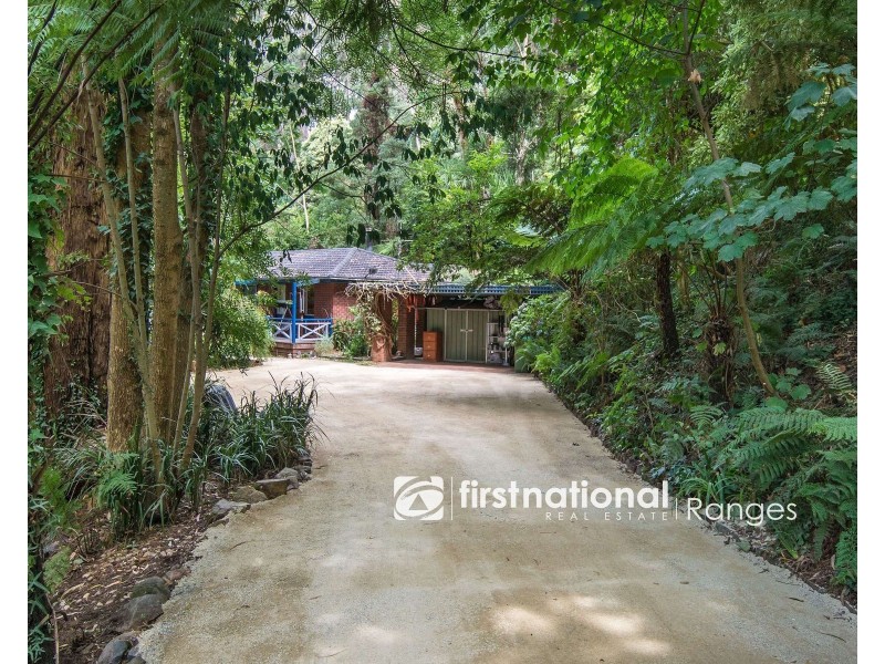 11 Rosemont Crescent, Kalorama VIC 3766