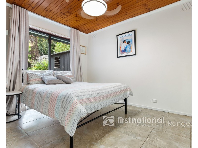 4 Cockatoo Avenue, Cockatoo VIC 3781