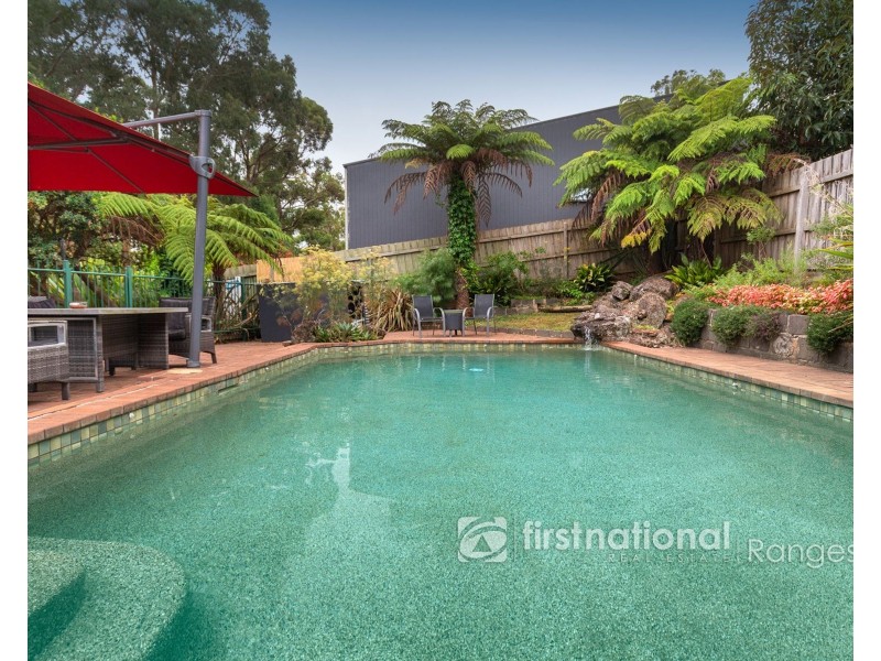 4 Cockatoo Avenue, Cockatoo VIC 3781