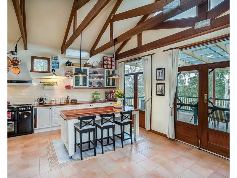 64 Ferguson Street, Upwey VIC 3158