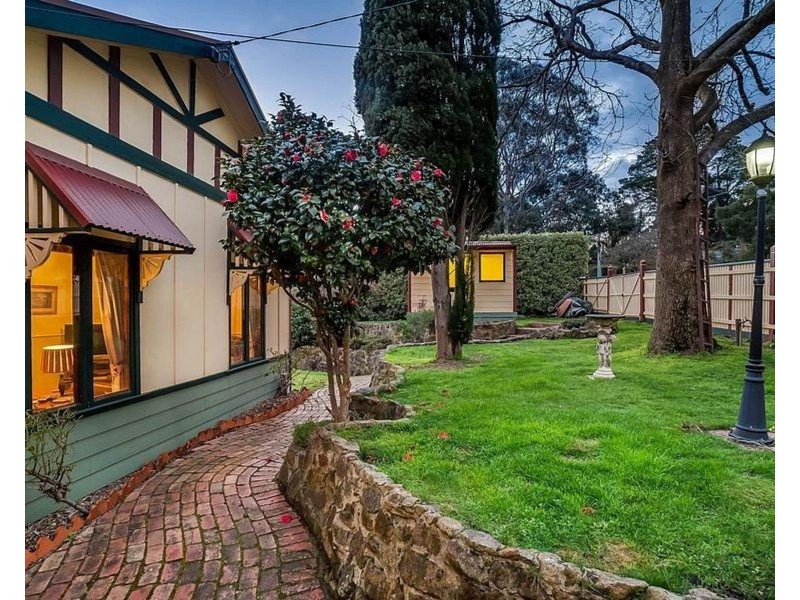 64 Ferguson Street, Upwey VIC 3158