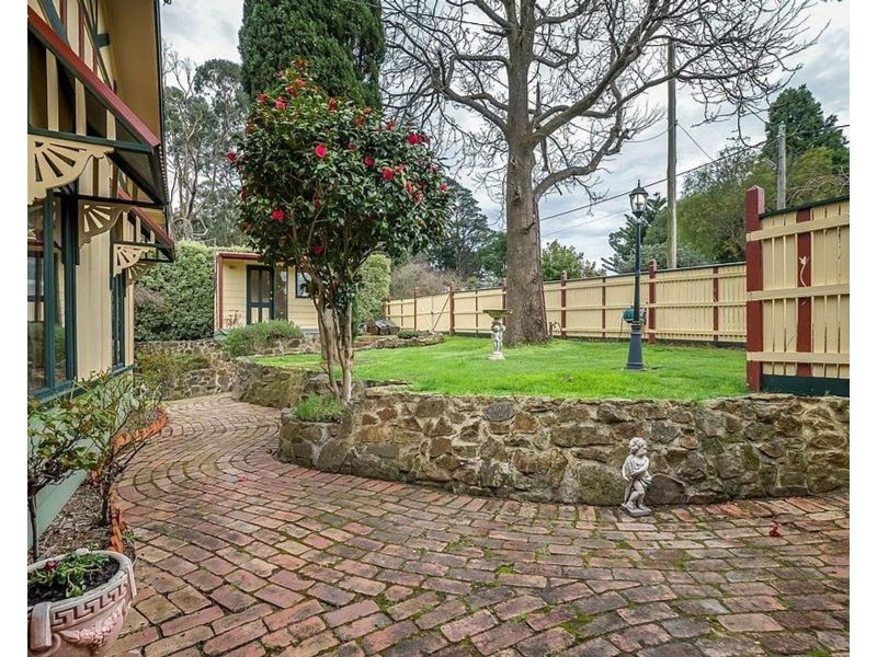 64 Ferguson Street, Upwey VIC 3158