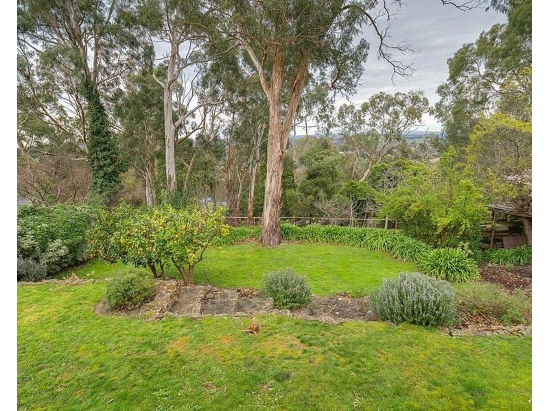 64 Ferguson Street, Upwey VIC 3158