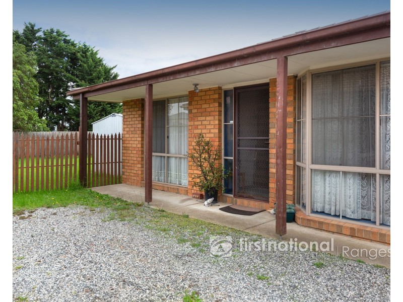 102 Clairmont Avenue, Cranbourne VIC 3977